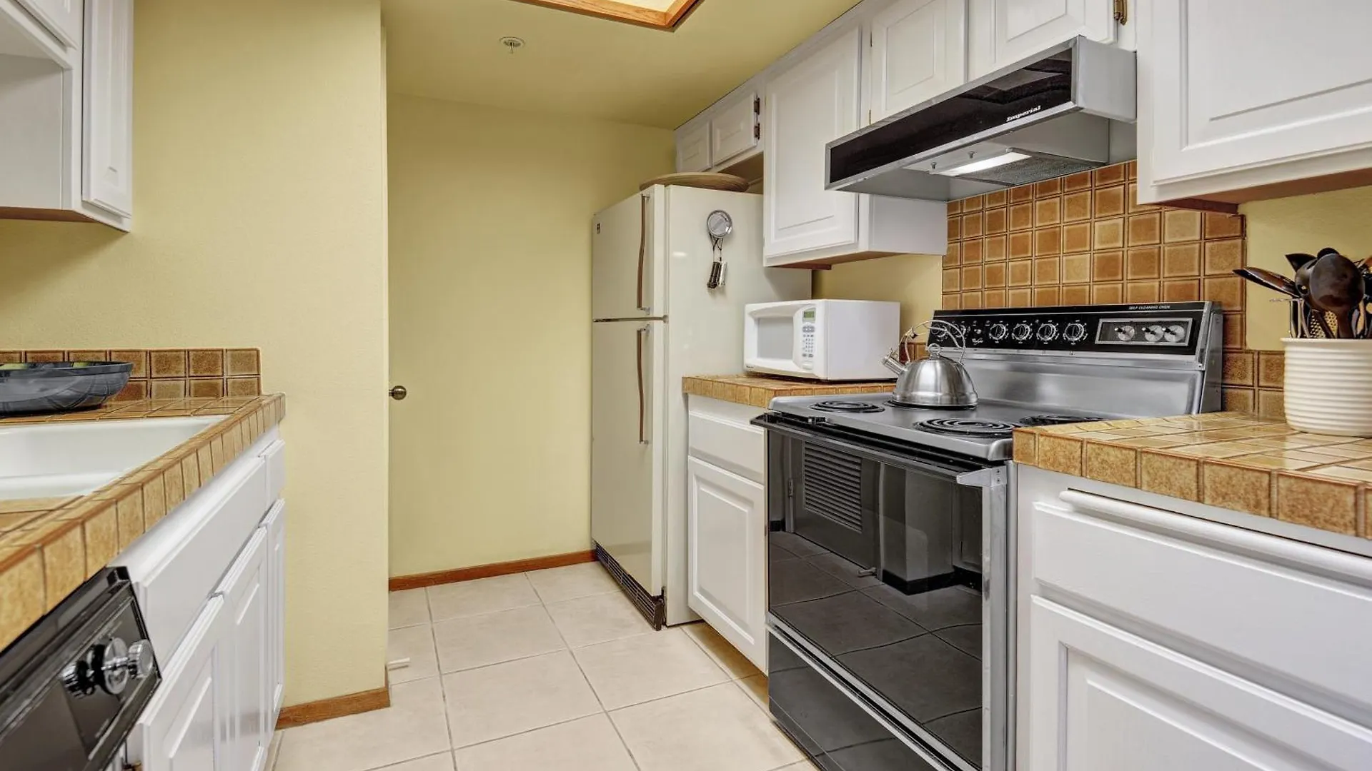2Br Plaza Villas Bungalow Deluxe By Oranj Palm Palm Springs 0*,  United States